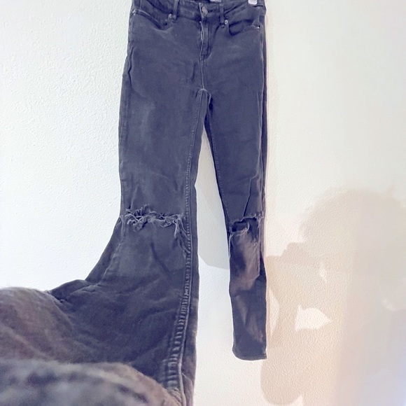 Brandy Melville jeans 26 Sm distressed gray straight bootcut frayed ripped jean - Picture 3 of 15